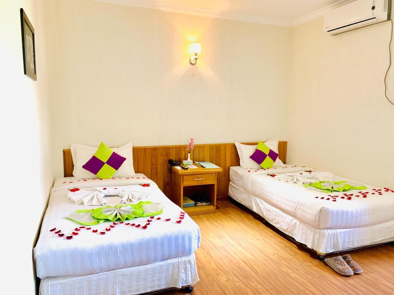 Hotel Rich Pyin Oo Lwin Bagian luar foto